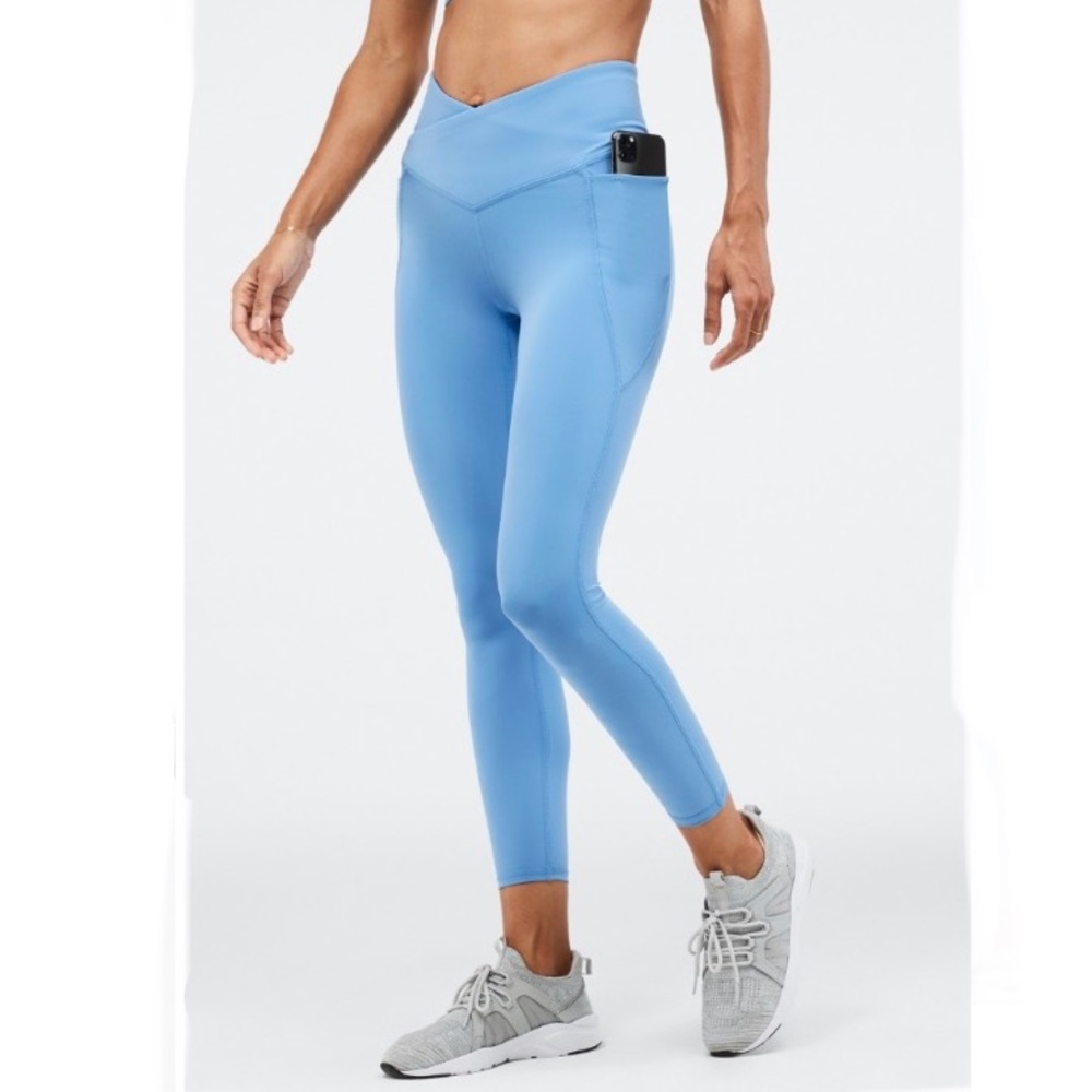 NWT FABLETICS Crossover 7/8 Leggings
